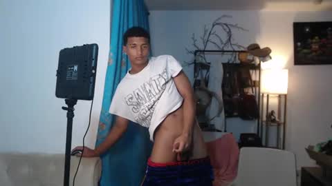 dani_brown19 online show from 06/15/26, 01:19