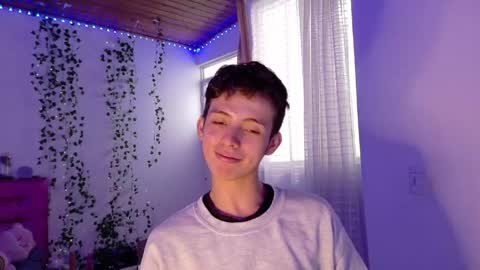 Snapshot of dani_dancer chatting on 05/17/26, 06:59 Dani Dancer online show from 05/17/26, 06:59