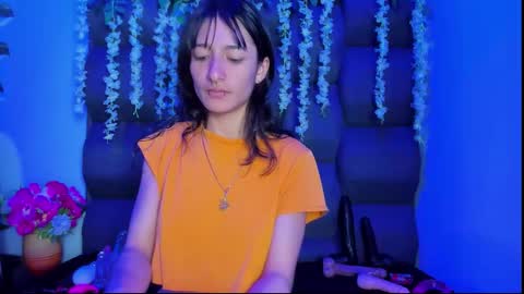 Snapshot of dani_dream chatting on 05/25/26, 03:40 dani_dream online show from 05/25/26, 03:40