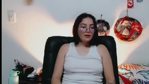 dani y jocelyn online show from 12/21/24, 01:26