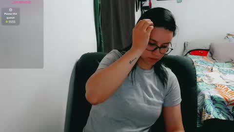 dani y jocelyn online show from 11/11/25, 07:14