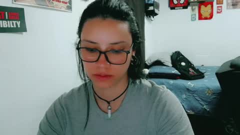 dani y jocelyn online show from 04/20/26, 09:27