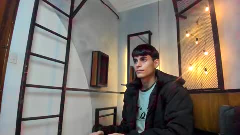 dani_mc online show from 12/02/25, 11:37