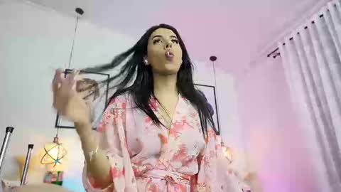   online show from 09/23/25, 03:59