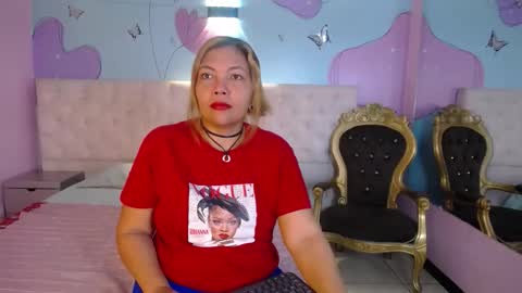 Snapshot of dani_queen_ chatting on 02/24/26, 12:03 Dani Queen online show from 02/24/26, 12:03