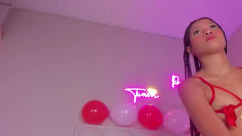 Snapshot of dani_skinny_ chatting on 09/20/25, 11:44 Hi I am Dani online show from 09/20/25, 11:44