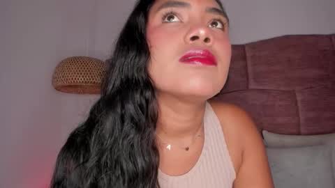 Snapshot of dani_velvet chatting on 02/14/26, 02:41 online show from 02/14/26, 02:41