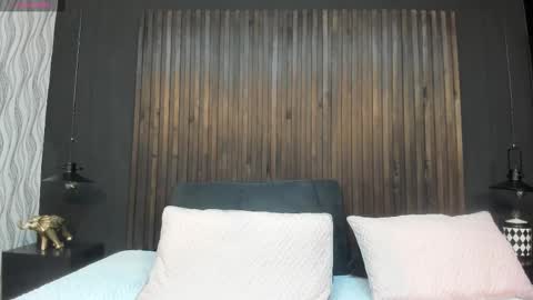 Snapshot of dania_moore_ chatting on 03/07/25, 12:34 JANE online show from 03/07/25, 12:34