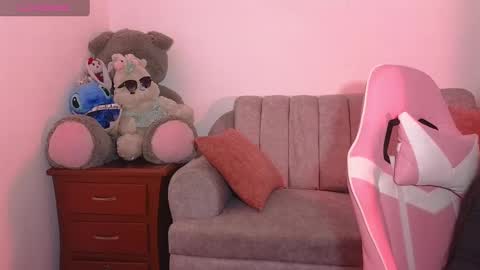 valentina online show from 02/21/25, 09:00