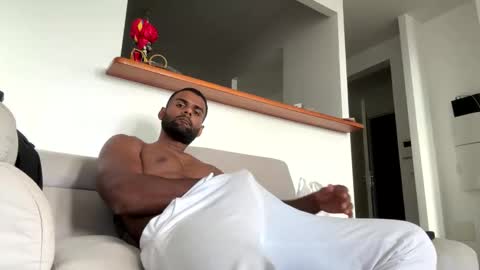 daniekc201416 online show from 02/18/25, 08:36