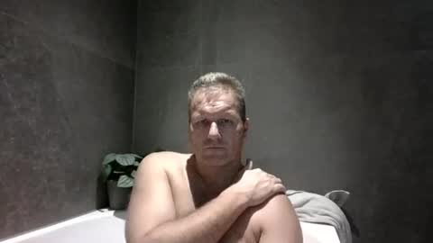 daniel0805 online show from 12/06/24, 09:32