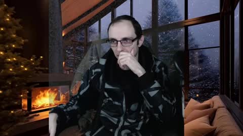 Snapshot of daniel9121 chatting on 12/19/24, 03:52 Daniel9121 online show from 12/19/24, 03:52