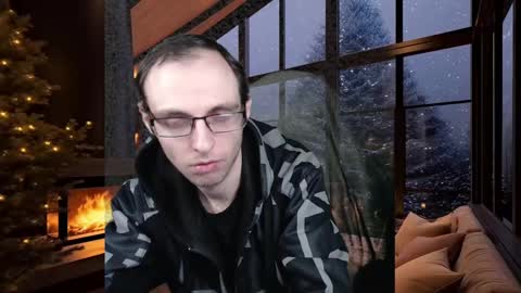 Snapshot of daniel9121 chatting on 12/22/24, 05:21 Daniel9121 online show from 12/22/24, 05:21