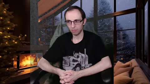 Snapshot of daniel9121 chatting on 12/23/24, 11:06 Daniel9121 online show from 12/23/24, 11:06