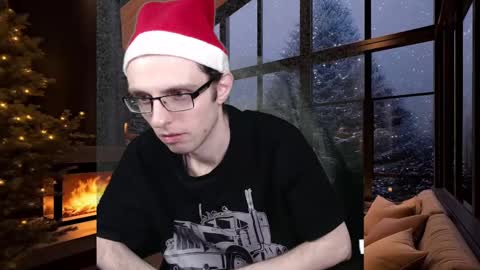 Snapshot of daniel9121 chatting on 12/26/24, 12:49 Daniel9121 online show from 12/26/24, 12:49