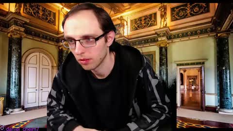 Snapshot of daniel9121 chatting on 02/16/25, 07:49 Daniel9121 online show from 02/16/25, 07:49