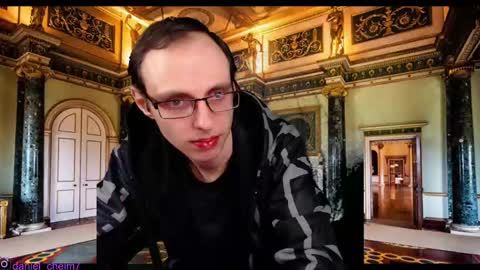 Snapshot of daniel9121 chatting on 02/19/25, 04:44 Daniel9121 online show from 02/19/25, 04:44