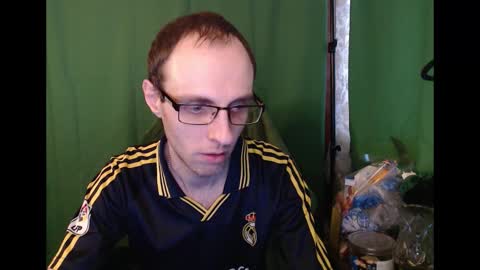 Snapshot of daniel9121 chatting on 02/14/26, 12:35 Daniel9121 online show from 02/14/26, 12:35