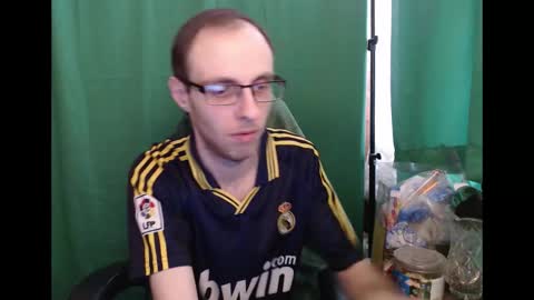 Snapshot of daniel9121 chatting on 02/19/26, 11:06 Daniel9121 online show from 02/19/26, 11:06