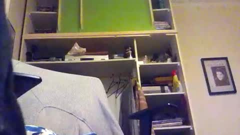 Snapshot of daniel_32_ chatting on 11/14/25, 05:44 daniel_32_ online show from 11/14/25, 05:44