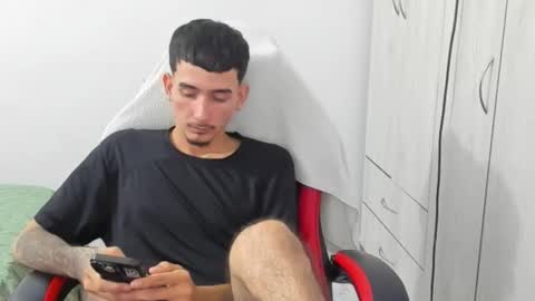 DANIEL online show from 12/01/25, 04:17