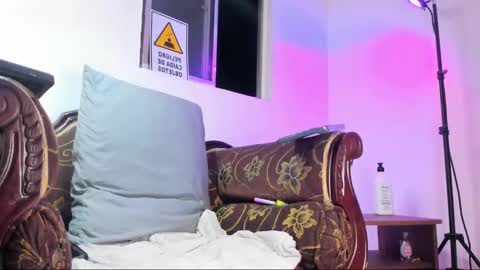 Snapshot of daniel_boy18 chatting on 02/18/26, 06:31 Daniel online show from 02/18/26, 06:31