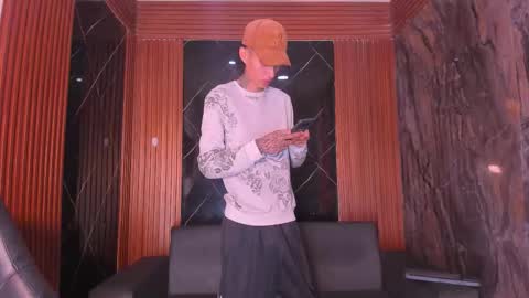 daniel_deluc77 online show from 01/13/26, 08:36