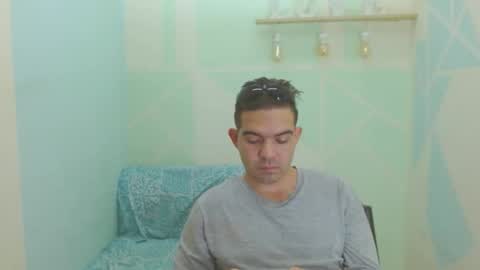 Snapshot of daniel_dick6969 chatting on 11/05/25, 10:43 Daniel y olivia online show from 11/05/25, 10:43