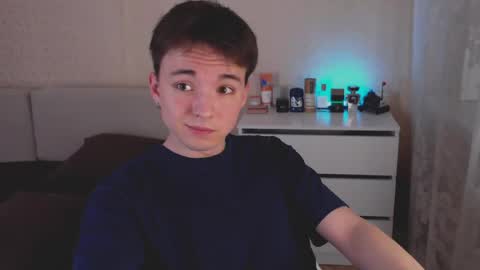 Snapshot of daniel_isaak chatting on 05/09/26, 08:03 Daniel Jerry online show from 05/09/26, 08:03