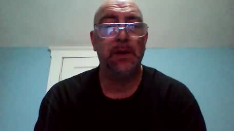 Daniel online show from 10/23/25, 01:10