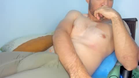 Snapshot of daniel_ny_ chatting on 10/01/25, 07:25 Dani online show from 10/01/25, 07:25