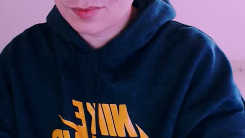 daniel_ruis16 online show from 04/04/26, 08:50