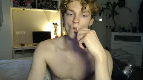 Daniel online show from 05/22/26, 03:24