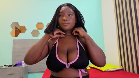 daniela_gil7 online show from 04/20/26, 03:42