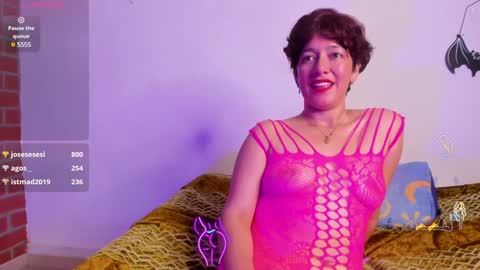 Snapshot of daniela_giraldo88 chatting on 02/04/25, 10:45 Daniela online show from 02/04/25, 10:45
