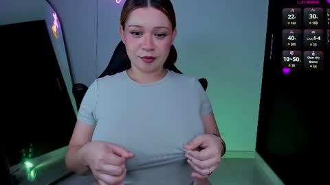 Snapshot of daniela_hornny chatting on 06/28/26, 04:29 dani h0rx online show from 06/28/26, 04:29