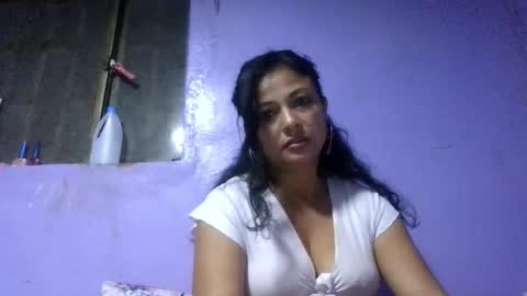 daniela_love1 online show from 02/01/26, 01:04