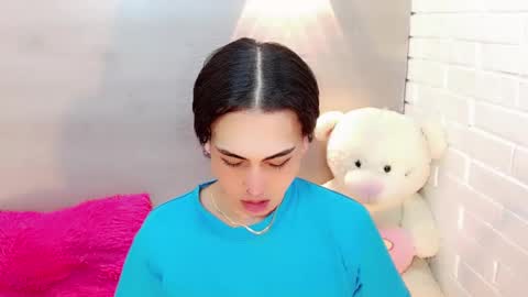 daniela_pink_ online show from 11/25/25, 08:09