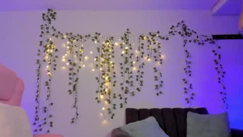 Dani Saenz online show from 12/14/25, 02:28