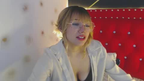 danielawidx online show from 04/15/26, 01:45