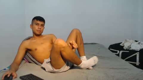 danielitopapii online show from 02/11/25, 06:08