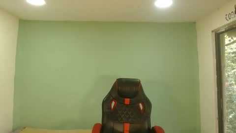 danielitopapii online show from 12/18/25, 04:46