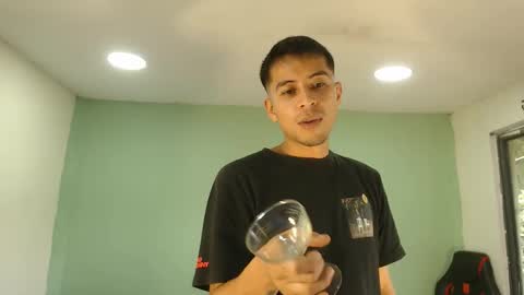 Snapshot of danielitopapii chatting on 02/17/26, 04:24 danielitopapii online show from 02/17/26, 04:24