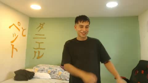 Snapshot of danielitopapii chatting on 07/17/26, 07:52 danielitopapii online show from 07/17/26, 07:52