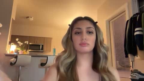 daniellarae1 online show from 04/08/26, 04:12