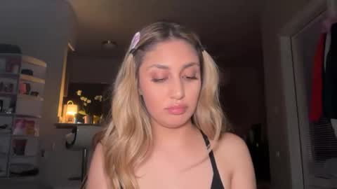 daniellarae1 online show from 04/09/26, 05:29