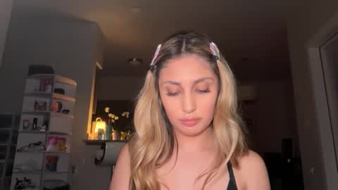 daniellarae1 online show from 04/09/26, 06:19