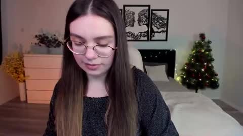 Daniella online show from 12/22/24, 02:27