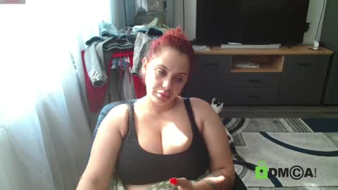 Snapshot of daniellavas chatting on 04/23/26, 07:20 JessicaWhite online show from 04/23/26, 07:20