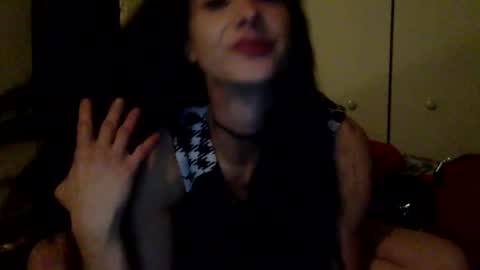 Snapshot of daniellbisous chatting on 11/19/25, 04:23 daniellbisous online show from 11/19/25, 04:23